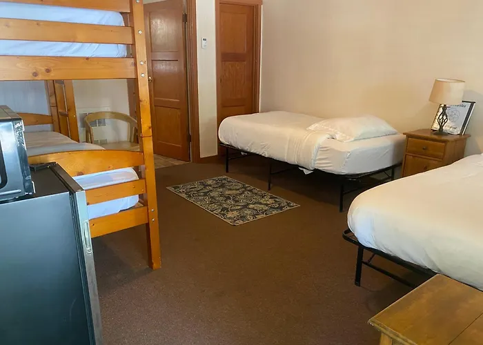 Seven Circles Lodge&Retreat