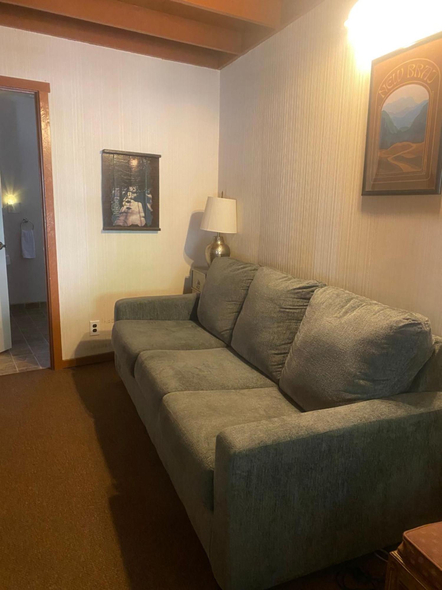 Hotel Seven Circles Lodge&retreat